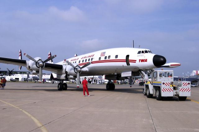 Lockheed EC-121 Constellation (N6937C)