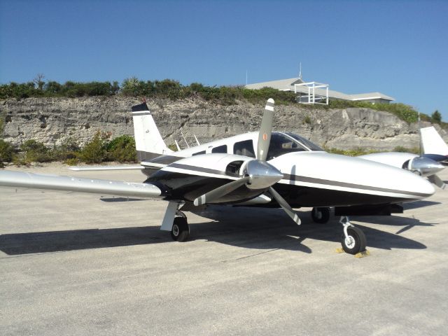 Piper Seneca (N87JT)