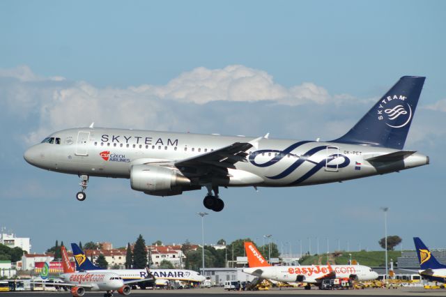 Airbus A319 (OK-PET) - LISBOA 04-07-2018