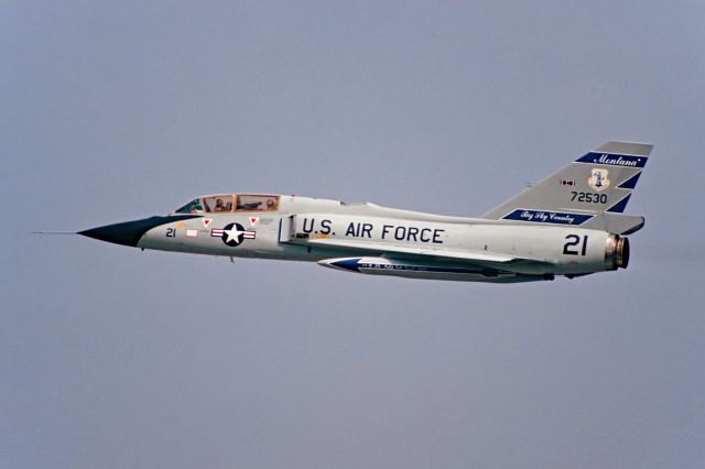 CONVAIR QF-106 Delta Dart (57-2530) - Low approach at March AFB 3.87