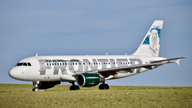 Airbus A319 (N938FR) - "Misty"