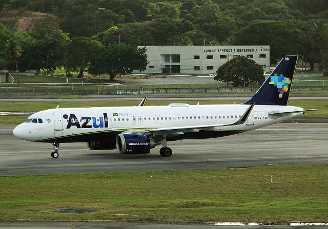 Airbus A320 (PR-YRB) - AIRBUS A.320-251NEO