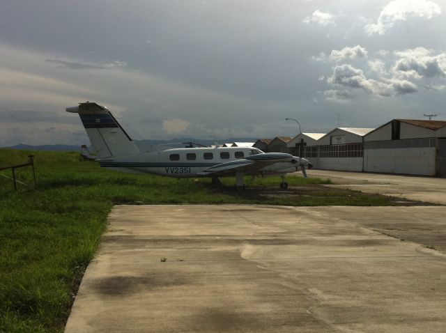 Piper Navajo (YV-2351)