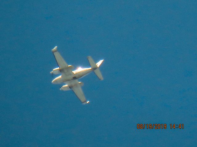 Piper Navajo (N27693)