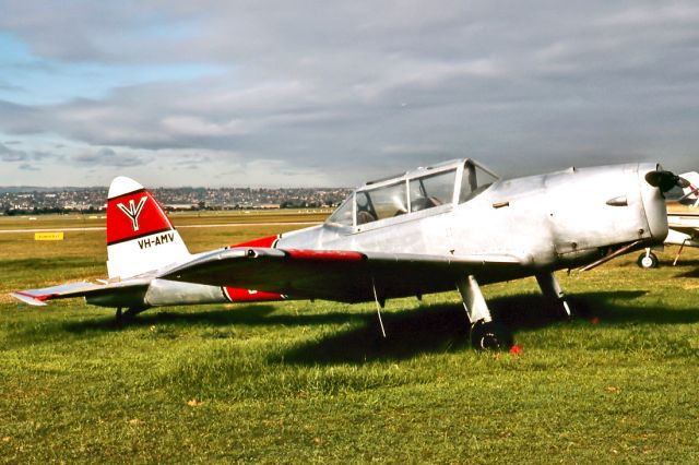 VH-AMV — - DE HAVILLAND DHC-1T CHIPMUNK Mk10 - REG : VH-AMV (CN C1/0174) - PARAFIELD AIRPORT ADELAIDE SA. AUSTRALIA - YPPF 15/6/1983