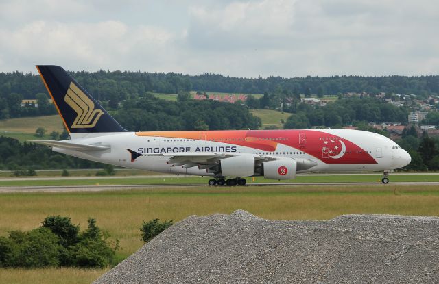 Airbus A380-800 (9V-SKI)