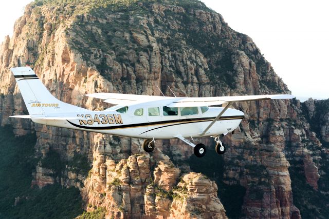 Cessna T207 Turbo Stationair 8 (N9436M) - Sedona Air Tours C207A flying the Red Rocks of Sedona, AZ.