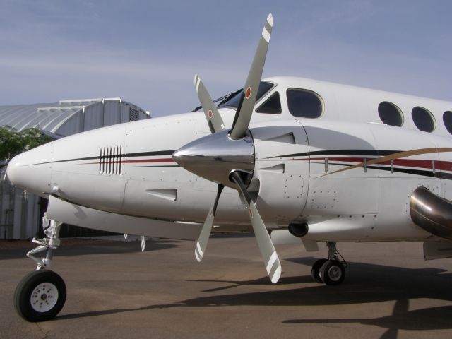 Beechcraft King Air 100 (N499SW)