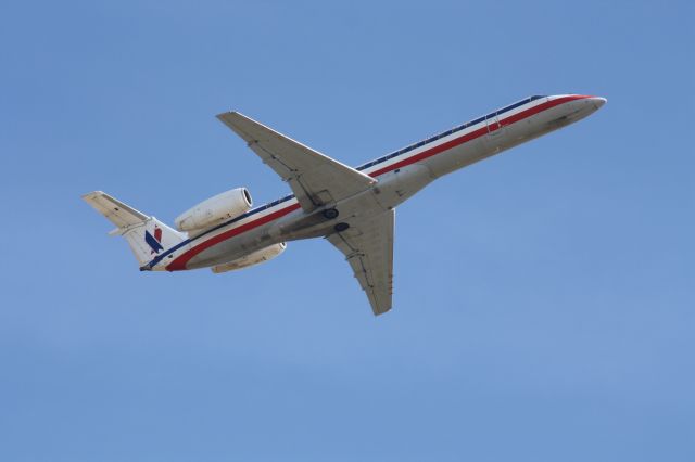 Embraer ERJ-145 (N615AE)