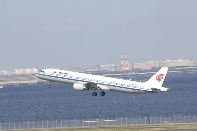 B-6555 — - Departure at Haneda Intl Airport 34R on 2010/3/11
