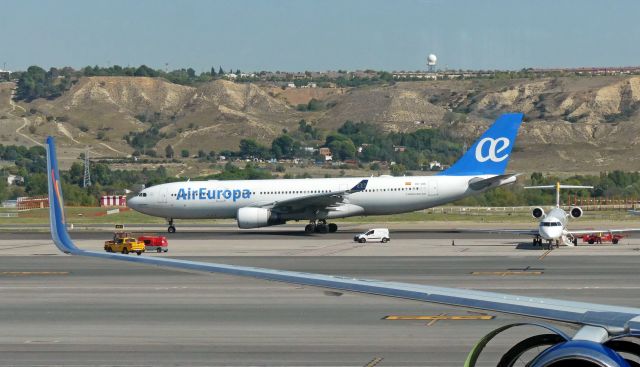 Airbus A330-300 (EC-JQG)