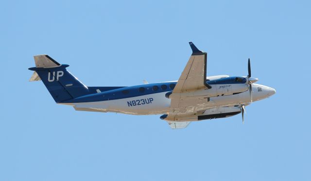 Beechcraft Super King Air 350 (N823UP)