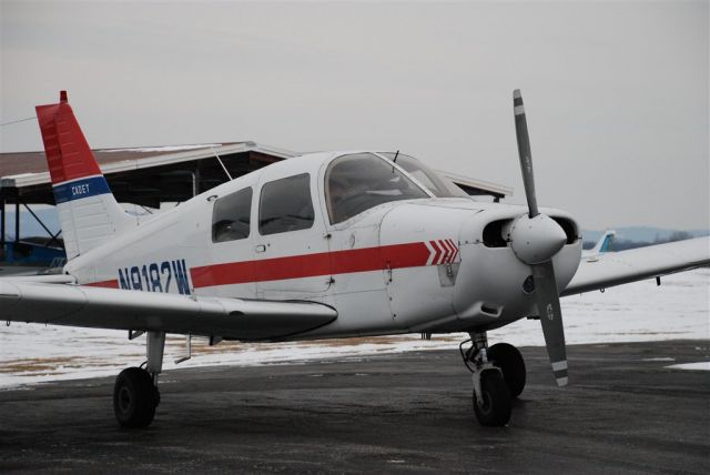 Piper Cherokee (N9182W)