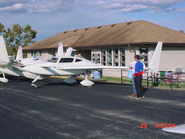 Experimental 100kts-200kts (N38VL) - Parked at Rough River 2006...