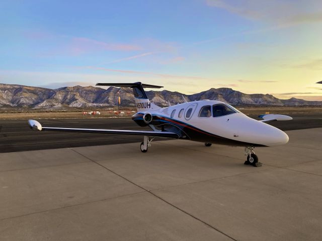 Eclipse 500 (N500UH) - Sunset in Cortez