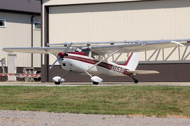 Cessna Skyhawk (N8153U)