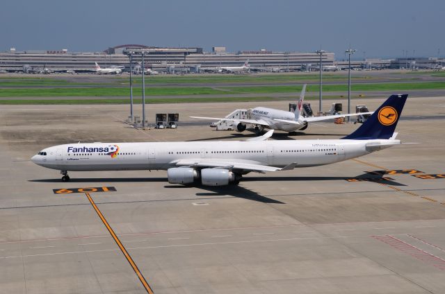 Airbus A340-600 (D-AIHQ) - 2014/7/27