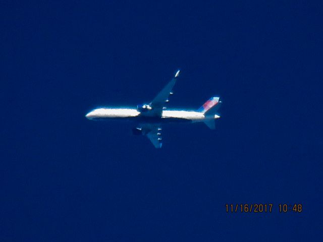 Boeing 757-200 (N551NW)