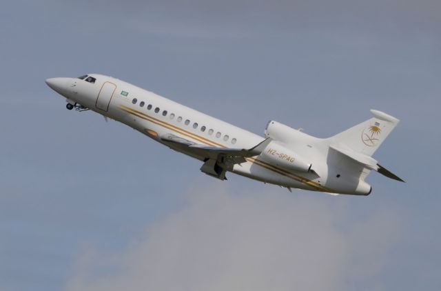 Dassault Falcon 7X (HZ-SPAG)