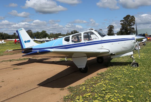 Beechcraft 35 Bonanza (VH-DHT)