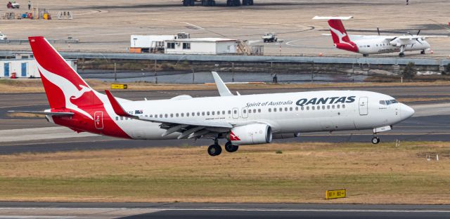 Boeing 737-800 (VH-XZG)