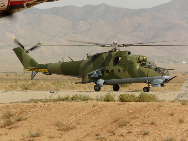 MIL Mi-25 —