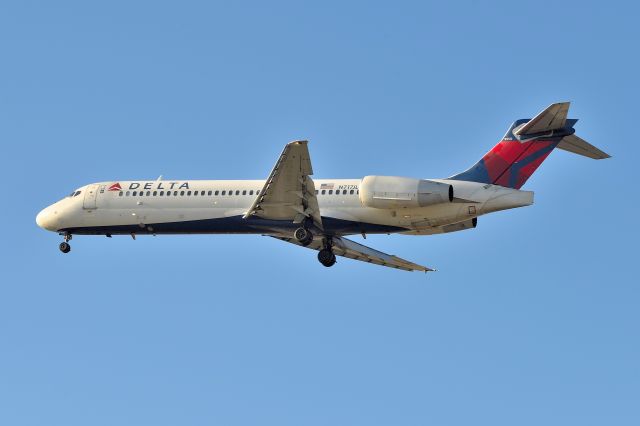 Boeing 717-200 (N717JL) - The "Joe Leonard" registered in honor of former Air Tran CEO Joe Leonard. 23-L 12-11-23