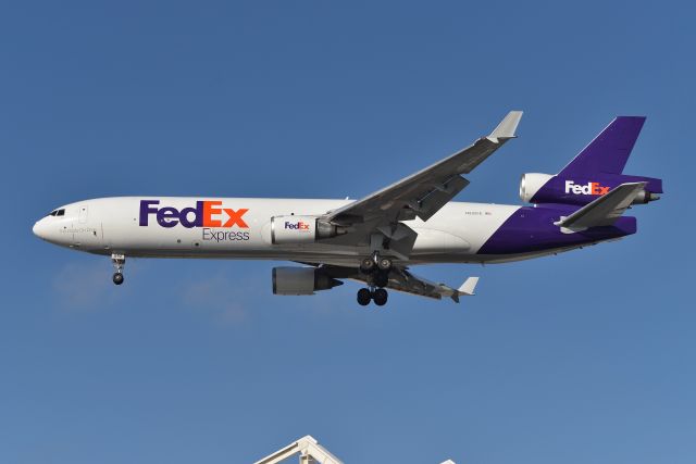 Boeing MD-11 (N592FE) - 23-L on 12-04-20