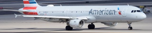 Airbus A321 (N172US) - Phoenix Sky Harbor International Airport 14OCT19