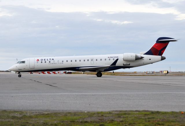 Canadair Regional Jet CRJ-700 (N614SK)