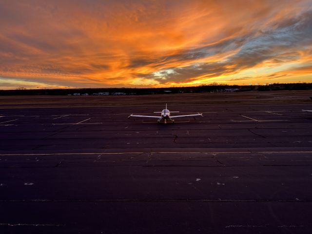 Cessna 400 (N1302C) - Beautiful view from the Hangar Hotel. 