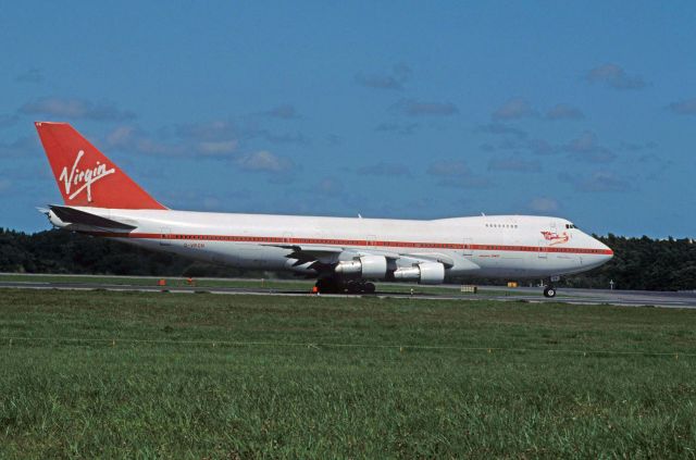 Boeing 747-200 (G-VRGN) - Departure at Narita Intl Airport Rwy16 on 1992/08/21