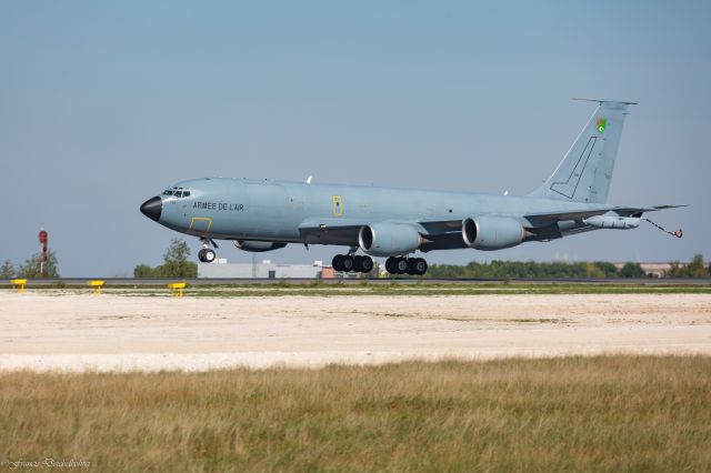 Boeing C-135B Stratolifter (N31CG)