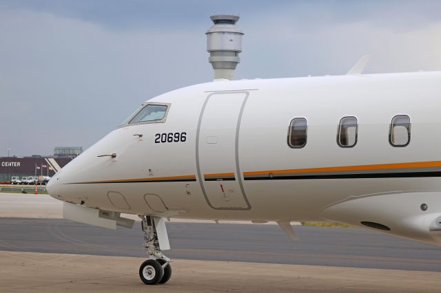 Canadair Challenger 350 (N156PH) - A brand-new Bombardier BD-100-1A10 Challenger 350, N156PH with its’ c/n stenciled on the nose, on the ramp in Cleveland during a pre-delivery familiarization visit on 28 Aug 2017. 