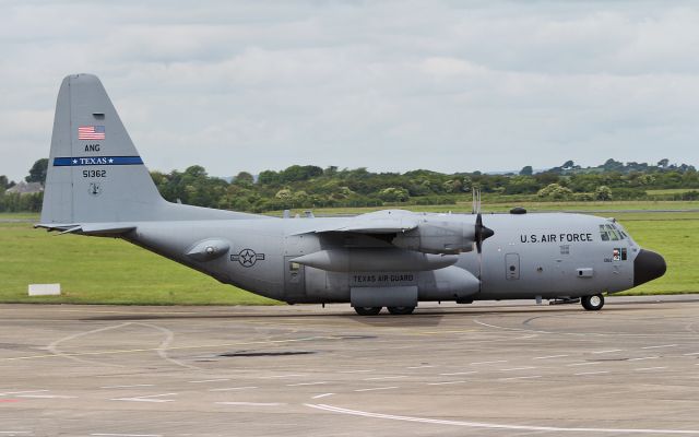 Lockheed C-130 Hercules (85-1362) - "rch154" usaf texas air guard c-130h 85-1362 arriving in shannon 9/6/17.