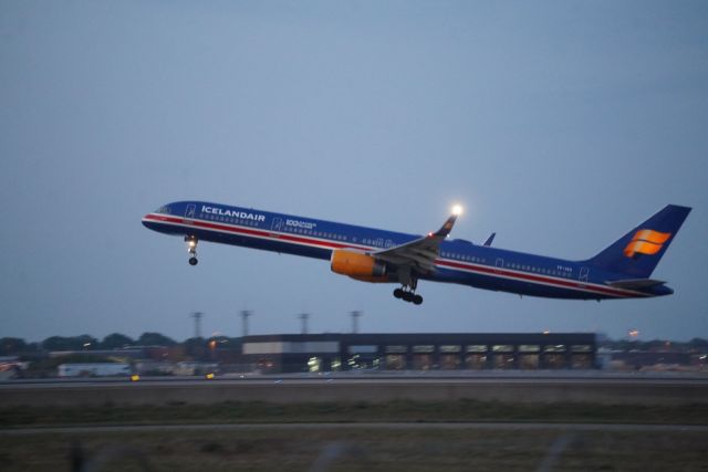 BOEING 757-300 (TF-ISX) - The final icelandair 757-300 takeoff at KMSP. 9/10/23