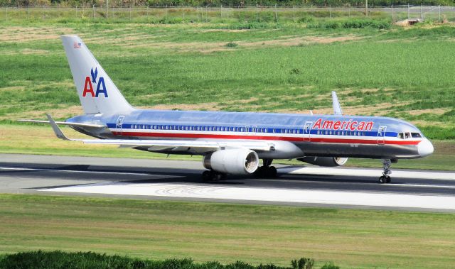 Boeing 757-200 (N181AN)