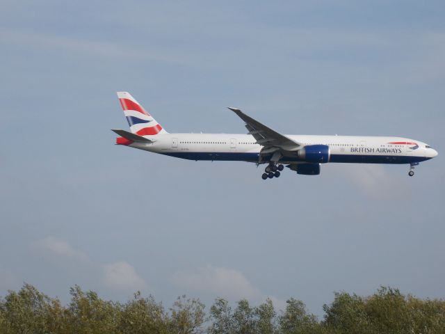 Boeing 777-200 (G-STBL)