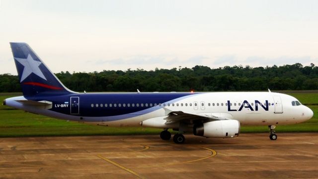 Airbus A320 (LV-BRY)