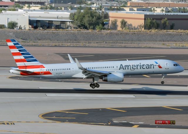 Boeing 757-200 (N202UW)