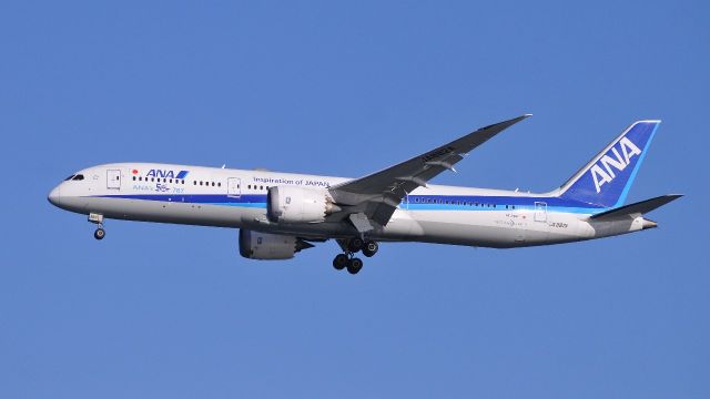 Boeing 787-9 Dreamliner (JA882A)
