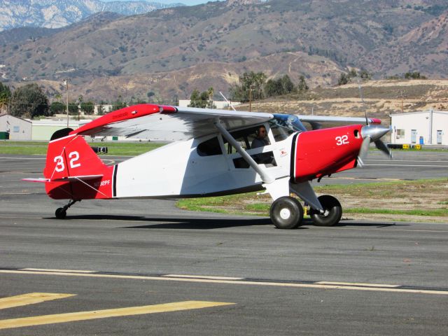 Experimental  (N232PF) - Taxiing at Brackett Field