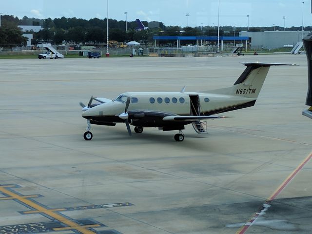 Beechcraft Super King Air 200 (N651TM)