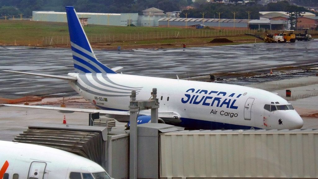 Boeing 737-700 (PR-SDJ)