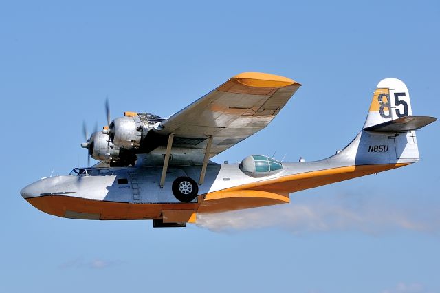 Piper Cheyenne 3 (N85U) - Consolidated PBY-6A at Vintage Aircraft Weekend, Paine Field Airport on September 2, 2012