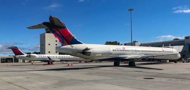 McDonnell Douglas MD-88 (N971DL)