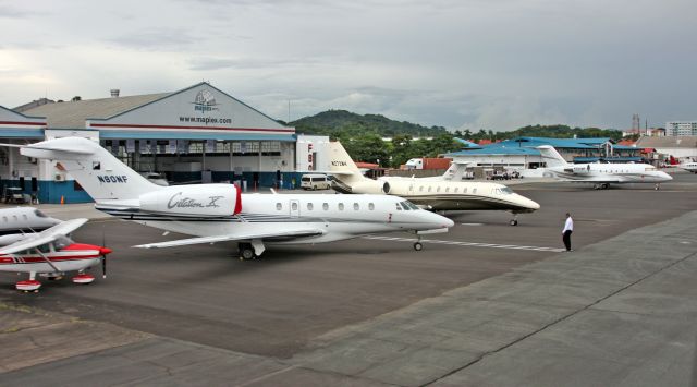 Cessna Citation X (N90NF)