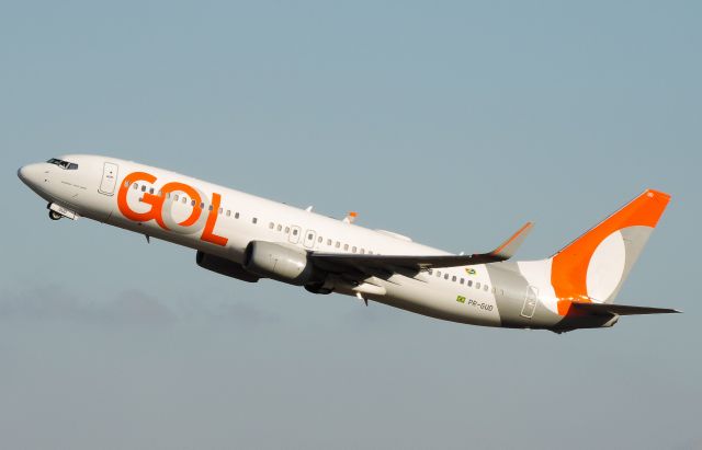 Boeing 737-800 (PR-GUD)