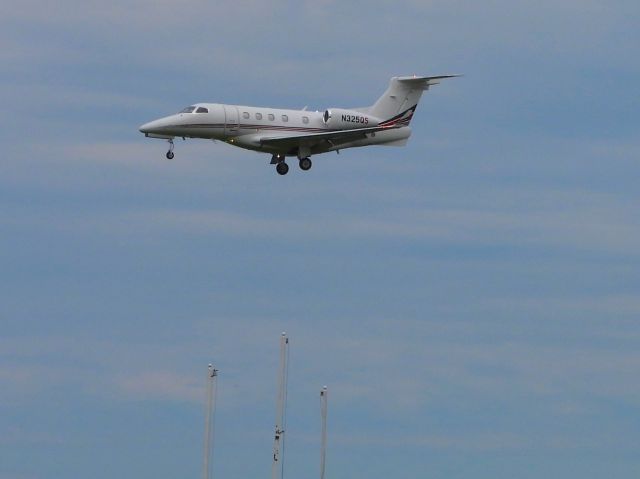 Embraer Phenom 300 (N325QS) - EJA325br /SSI-MIObr /06/27/22