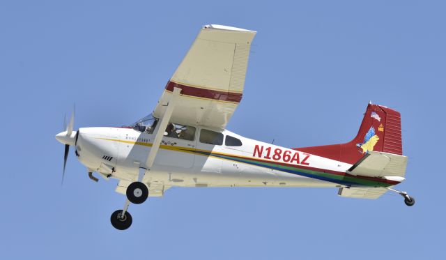 Cessna Skywagon (N186AZ) - Airventure 2016